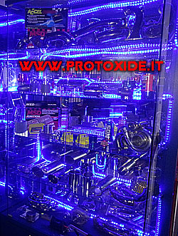 Neon Vitrine Protoxid